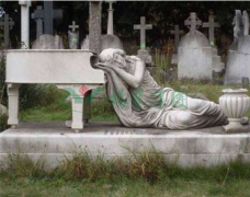 墓碑也需要特色？？？？盘货天下上最具创意的墓碑